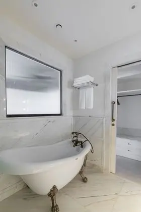 One Bedroom Beachfront Suite