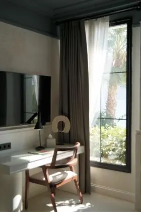 One Bedroom Beachfront Suite