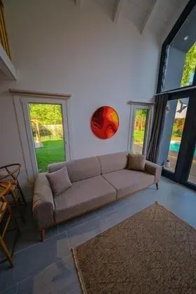 Bungalow 2+1 Oda, Doğa Manzaralı, Isıtmalı Özel Havuzlu