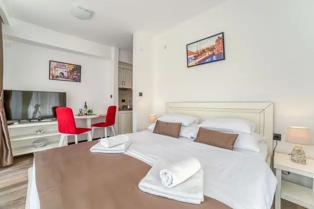 Stüdyo, Deniz Manzaralı