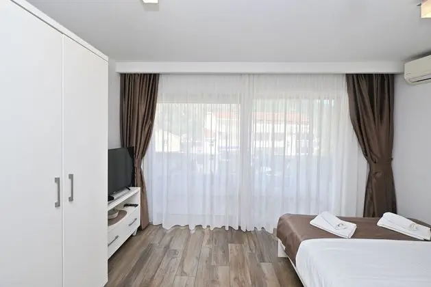 Stüdyo, Deniz Manzaralı