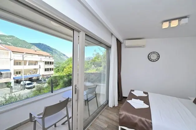 Stüdyo, Deniz Manzaralı
