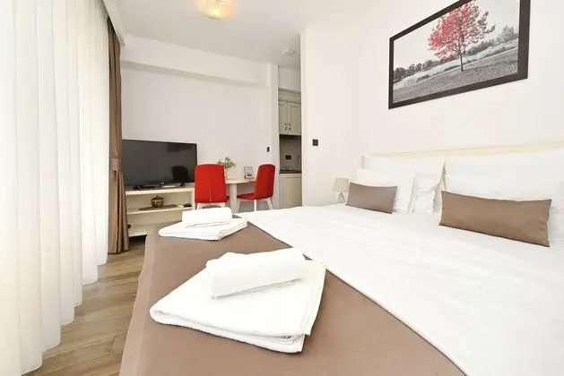 Stüdyo, Deniz Manzaralı