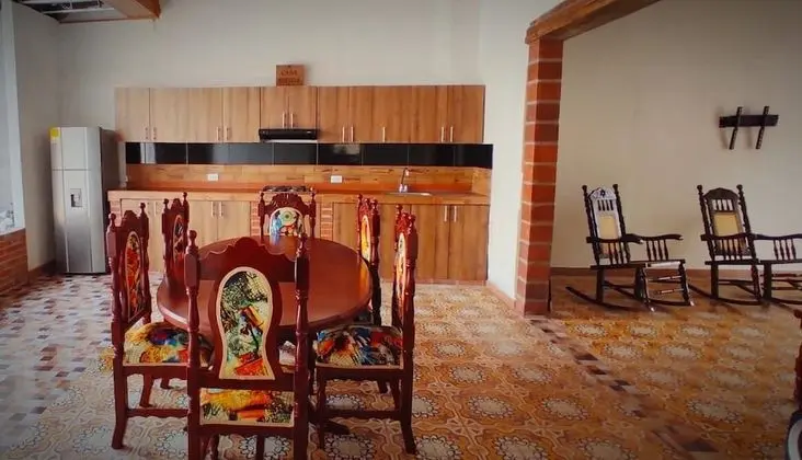 Family Ev, 4 Yatak Odası, Kişiye Özel Havuzlu