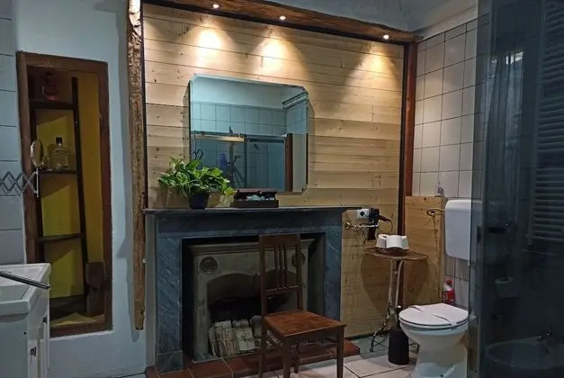 Basic Tek Büyük Yataklı Oda, Ortak Banyo