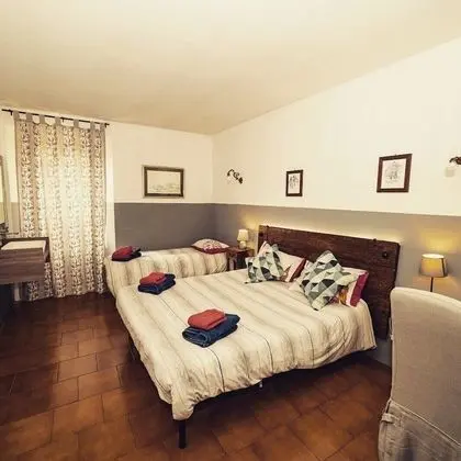 Üç Kişilik Oda, Ortak Banyo