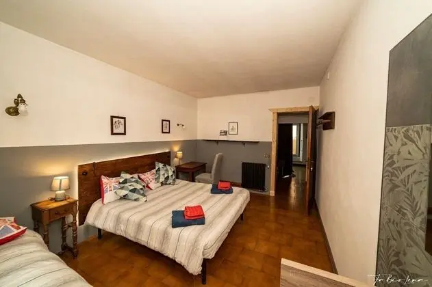 Üç Kişilik Oda, Ortak Banyo