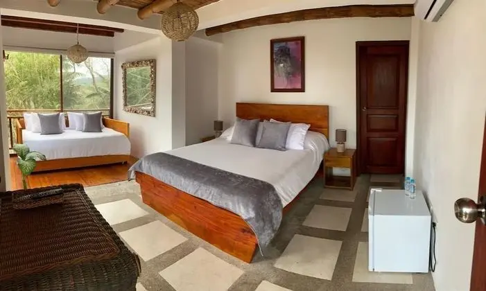 Basic Tek Büyük Yataklı Oda