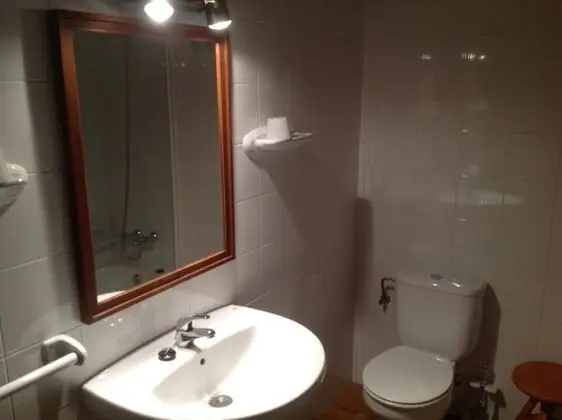 Üç Kişilik Oda, Dağ Manzaralı