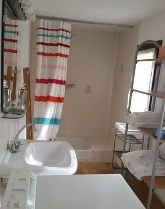 Ev, Banyolu/Duşlu, Bahçe Manzaralı