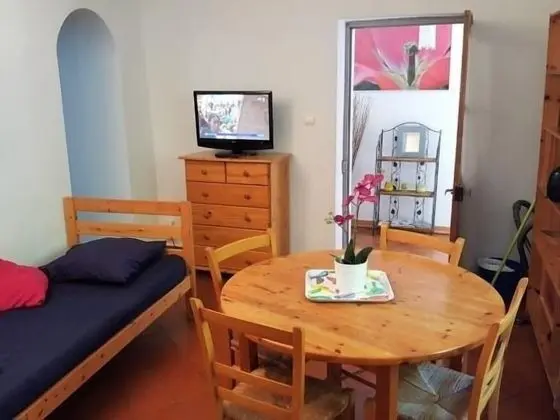 Ev, Banyolu/Duşlu, Bahçe Manzaralı