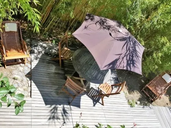 Ev, Banyolu/Duşlu, Bahçe Manzaralı