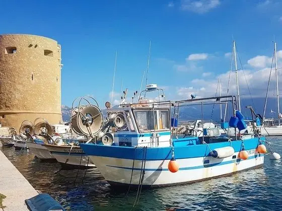 Ev, Banyolu/Duşlu, Bahçe Manzaralı