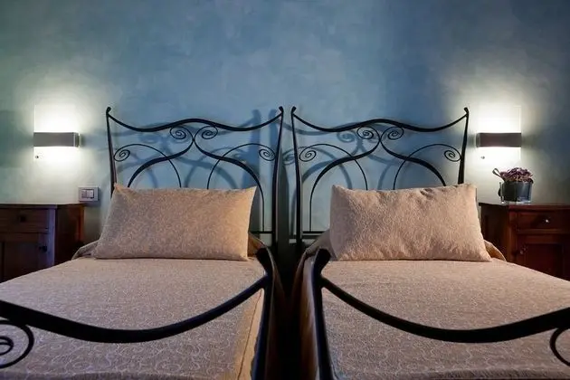 Classic Büyük Yataklı Tek Kişilik Oda