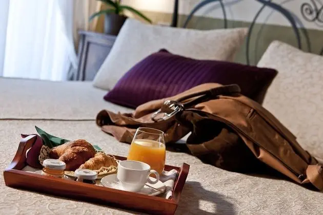 Classic Büyük Yataklı Tek Kişilik Oda