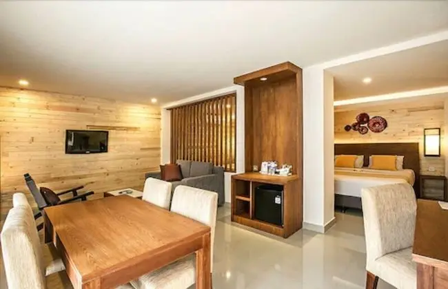 Deluxe Süit, Havuz Manzaralı (4 People)