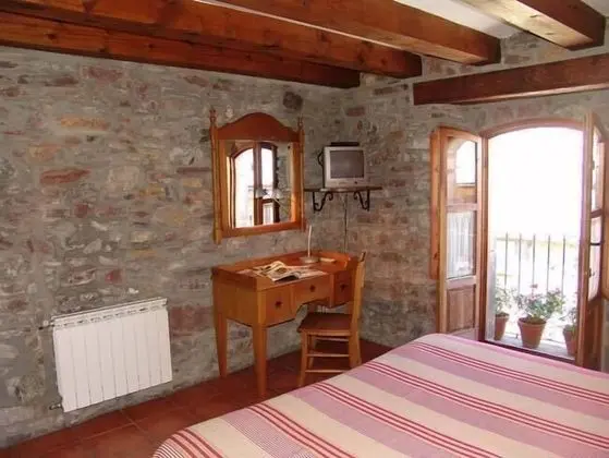 Oda, 1 Çift Kişilik Yatak, Sigara İçilmez