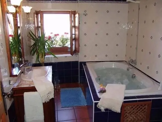 Oda, 1 Çift Kişilik Yatak, Sigara İçilmez