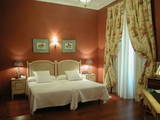 Superior Tek Büyük Yataklı Oda