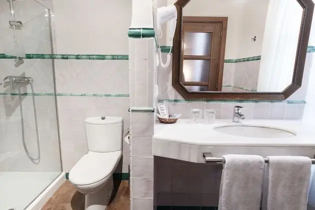 Economy Tek Büyük Yataklı Oda