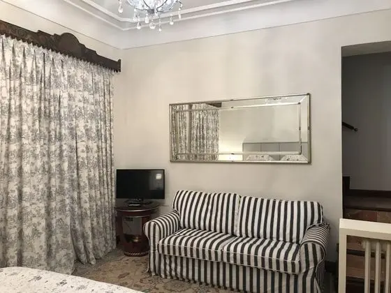 Panoramic Hidrotorreon Room