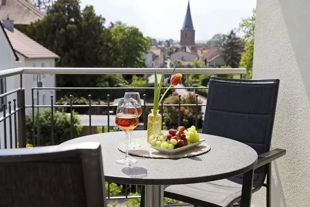 Tek Büyük Yataklı Oda, Balkon