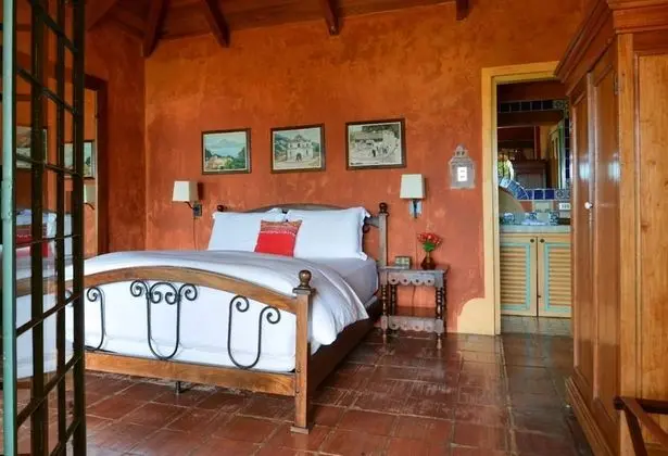 Deluxe Oda (San Juan)