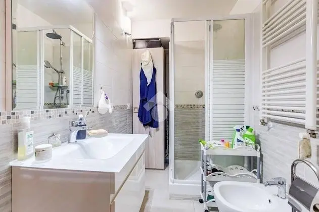 Üç Kişilik Oda, Özel Banyo