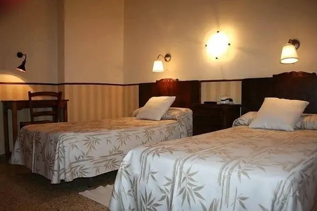 Tek Büyük veya İki Ayrı Yataklı Oda