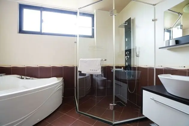 Deluxe Dört Kişilik Oda