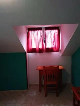 Tek Büyük Yataklı Oda, Dağ Manzaralı