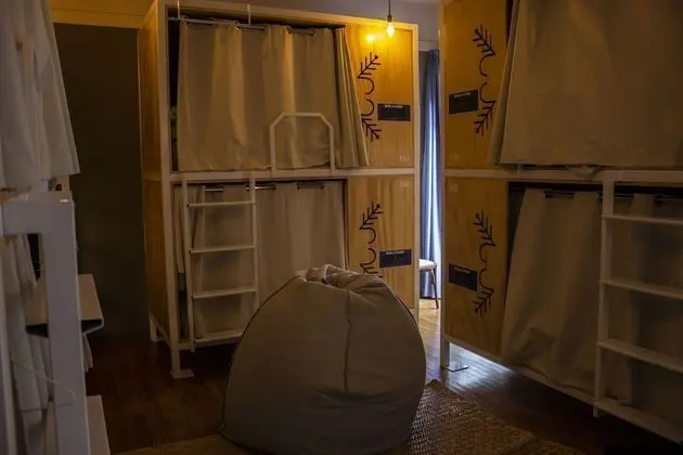 Cama en Habitación Compartida Femenina de 6