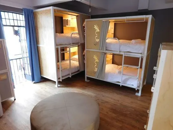 Cama en Habitación Compartida Mixta de 8