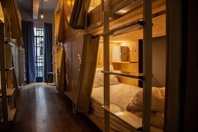 Cama en Habitación Compartida Mixta de 8