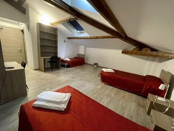 Standard Üç Kişilik Oda