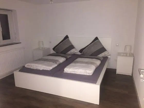 Ev, Birden Çok Yatak, Sigara İçilmez, Bahçe Manzaralı