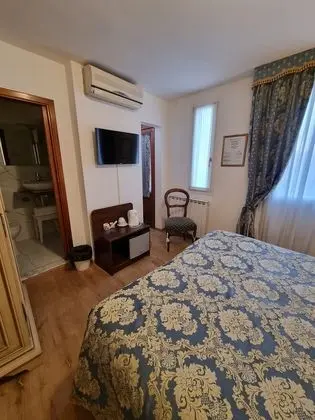 Deluxe Tek Büyük Yataklı Oda, Teras, Şehir Manzaralı