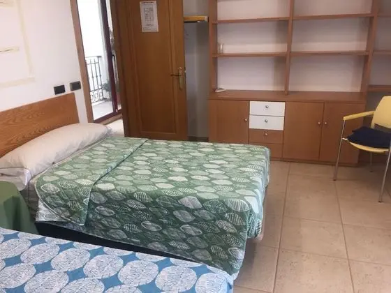 Comfort İki Ayrı Yataklı Oda, Ortak Banyo (3)