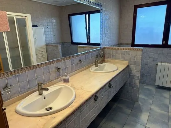 Comfort İki Ayrı Yataklı Oda, Ortak Banyo (3)