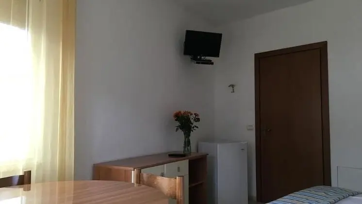 Dört Kişilik Oda, Göl Manzaralı