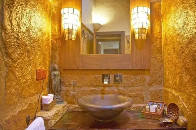 Premium Tek Büyük Yataklı Oda