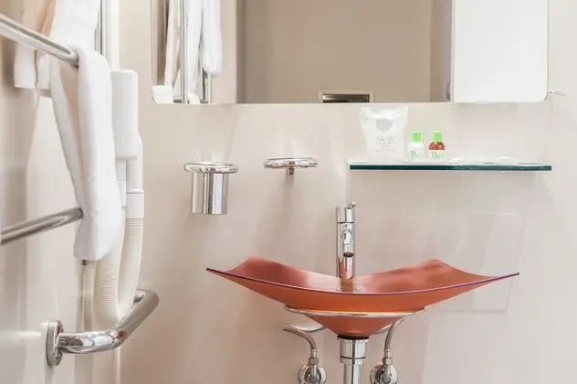 Comfort Oda, 1 Büyük (Queen) Boy Yatak