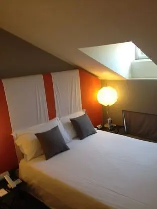 Economy Tek Büyük Yataklı Oda (Attic - 10 stairs)