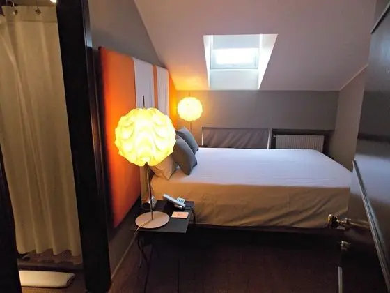 Economy Tek Büyük Yataklı Oda (Attic - 10 stairs)