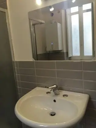 Standard Tek Büyük Yataklı Oda, 1 Çift Kişilik Yatak, Ortak Banyo