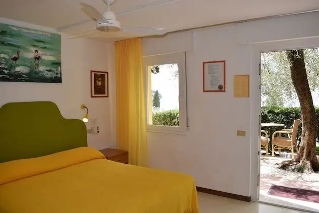 Tek Büyük Yataklı Oda, Göl Manzaralı, Zemin Kat