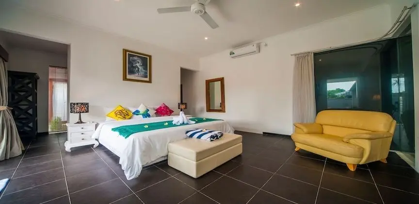 Exclusive Villa, 3 Yatak Odası, Havuz Manzaralı