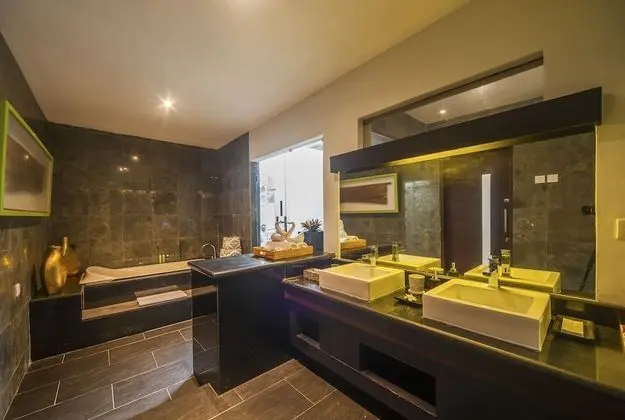 Exclusive Villa, 3 Yatak Odası, Havuz Manzaralı