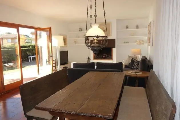 Villa, 4 Yatak Odası, 2 Banyolu