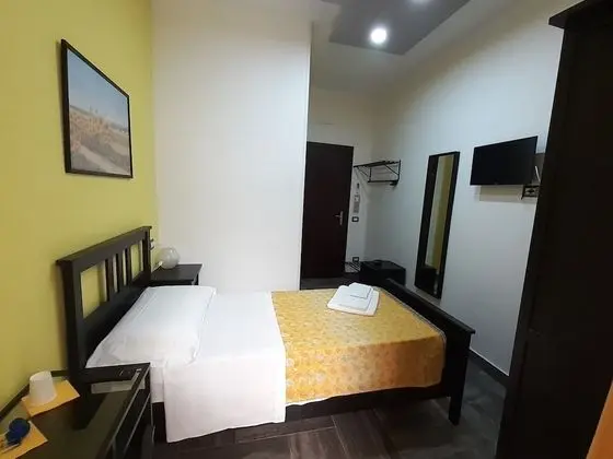 Tek Kişilik Oda, Avlu Manzaralı